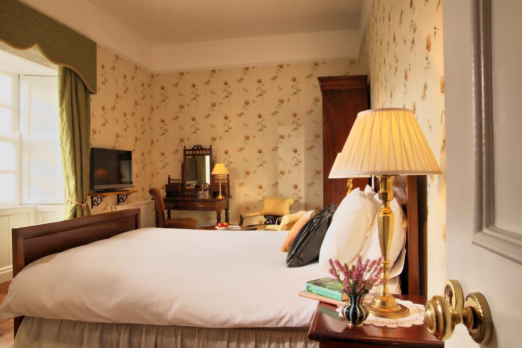 Viewmount House Hotel Longford Room photo